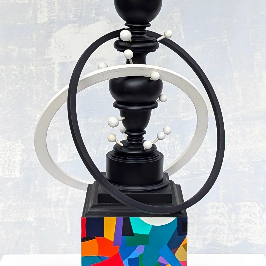 hOola light art fixture by Giles Runeckles.