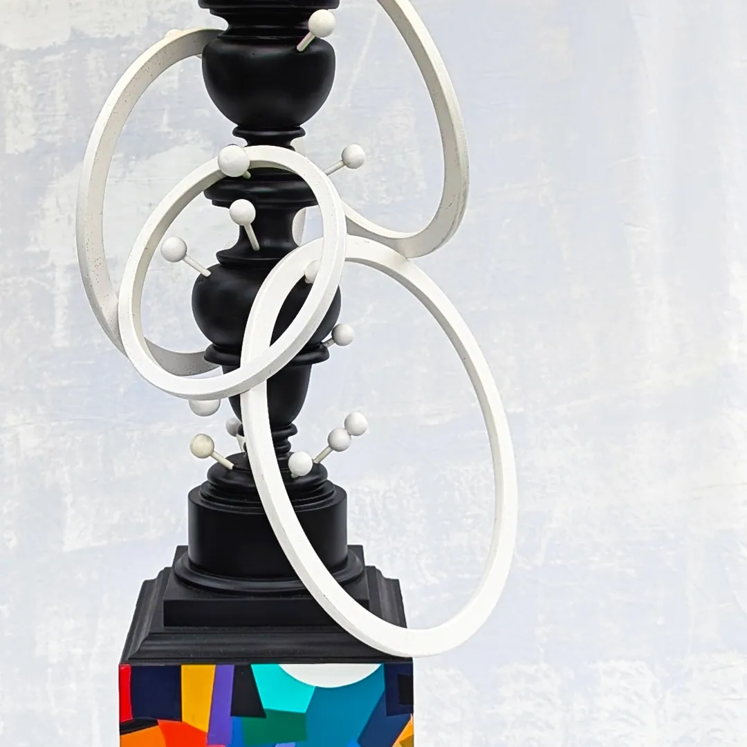 hOola light art fixture by Giles Runeckles.