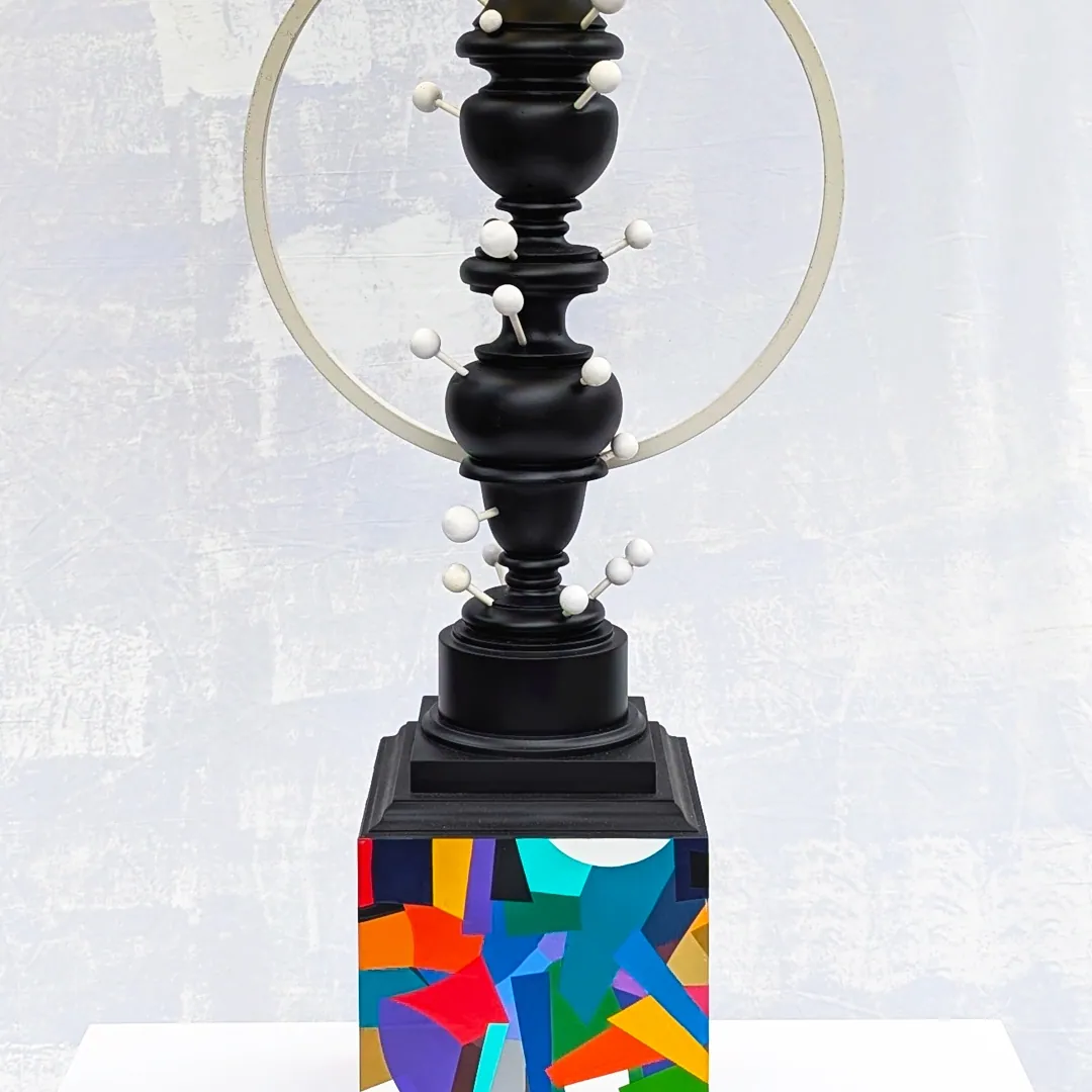 hOola light art fixture by Giles Runeckles.